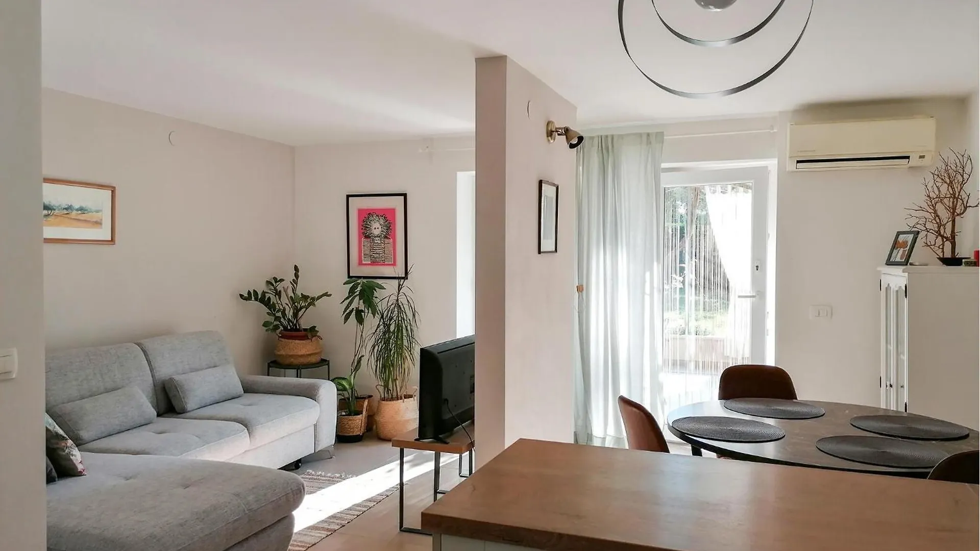 1 Bedroom Amazing Apartment In Porec 0*,